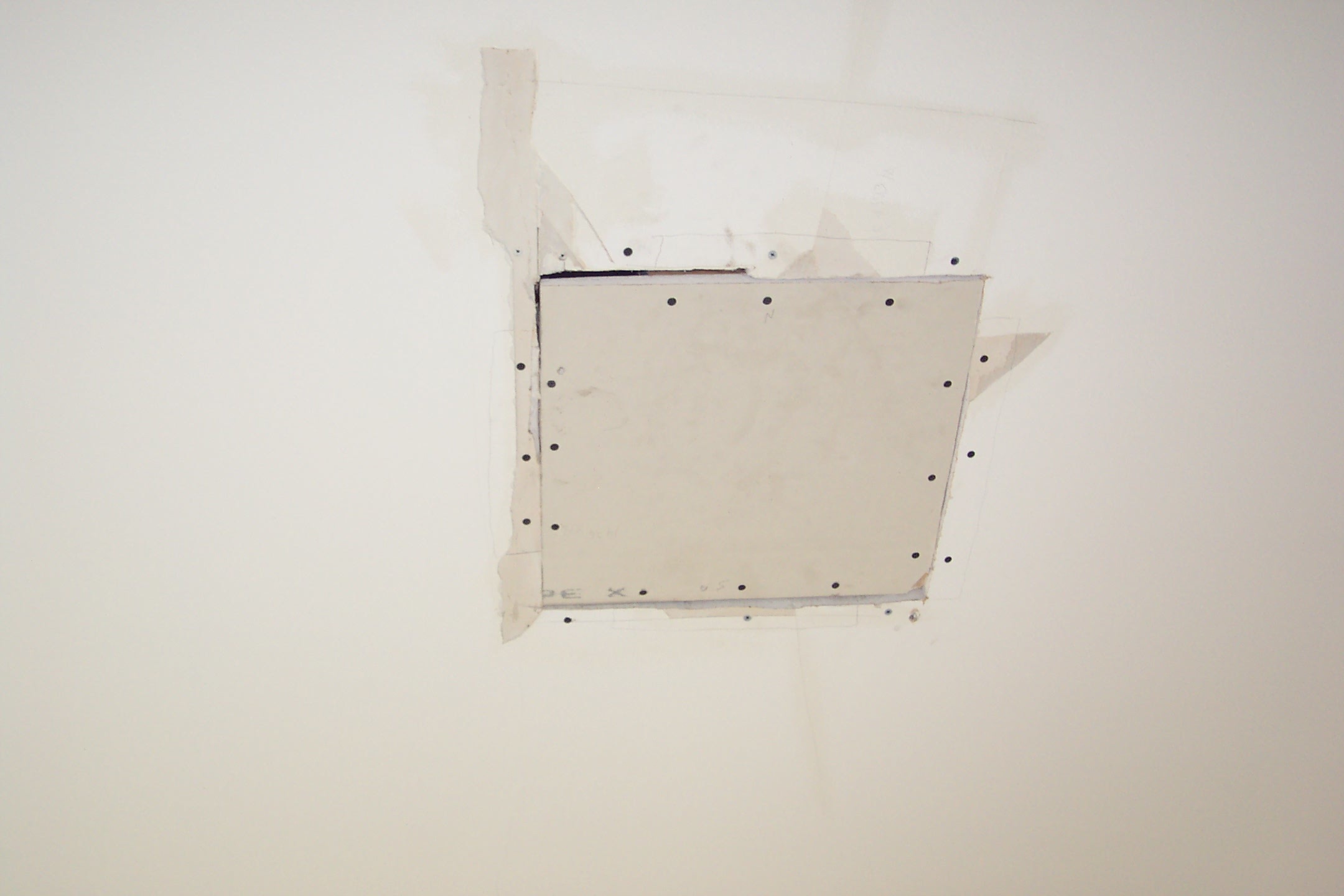 Drywall Repairs Holes Can Be Disappeared Painting In